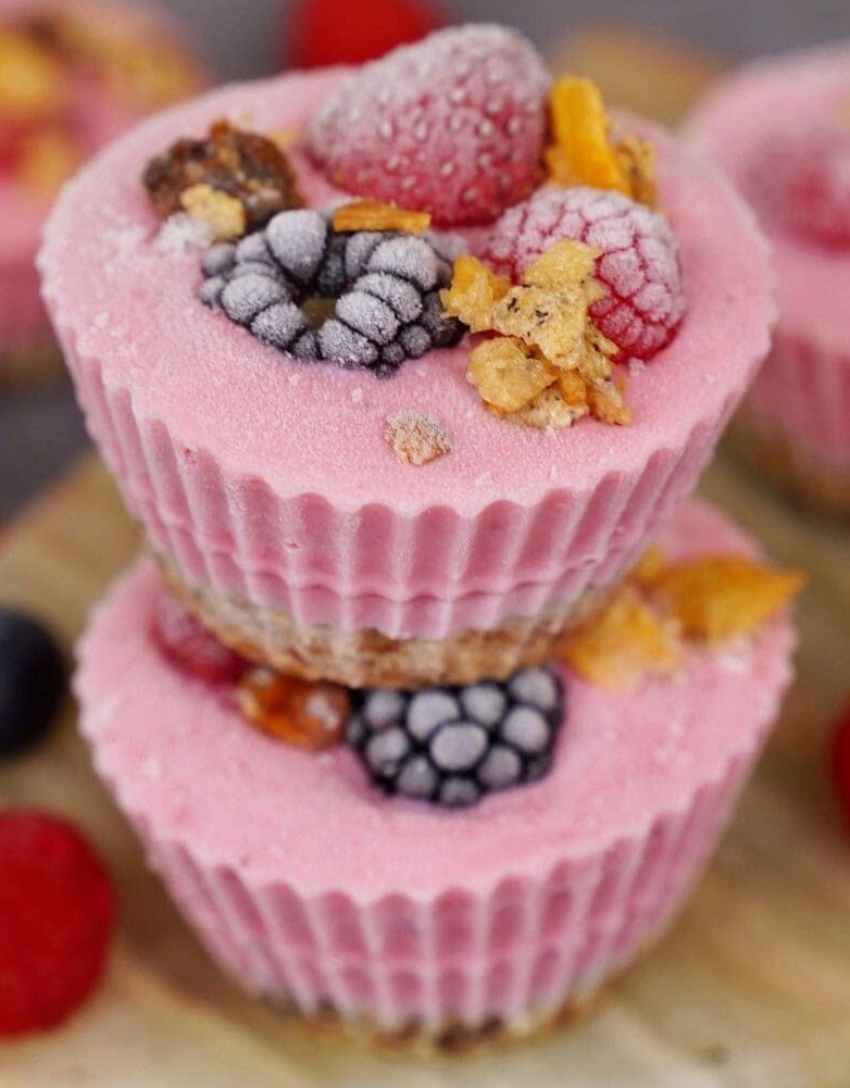 Frozen Yogurt Cups